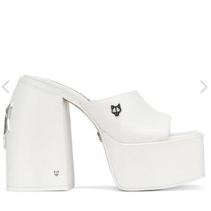 Naked Wolfe heels JENNA WHITE LEATHER * NBW* Brand New Size 5